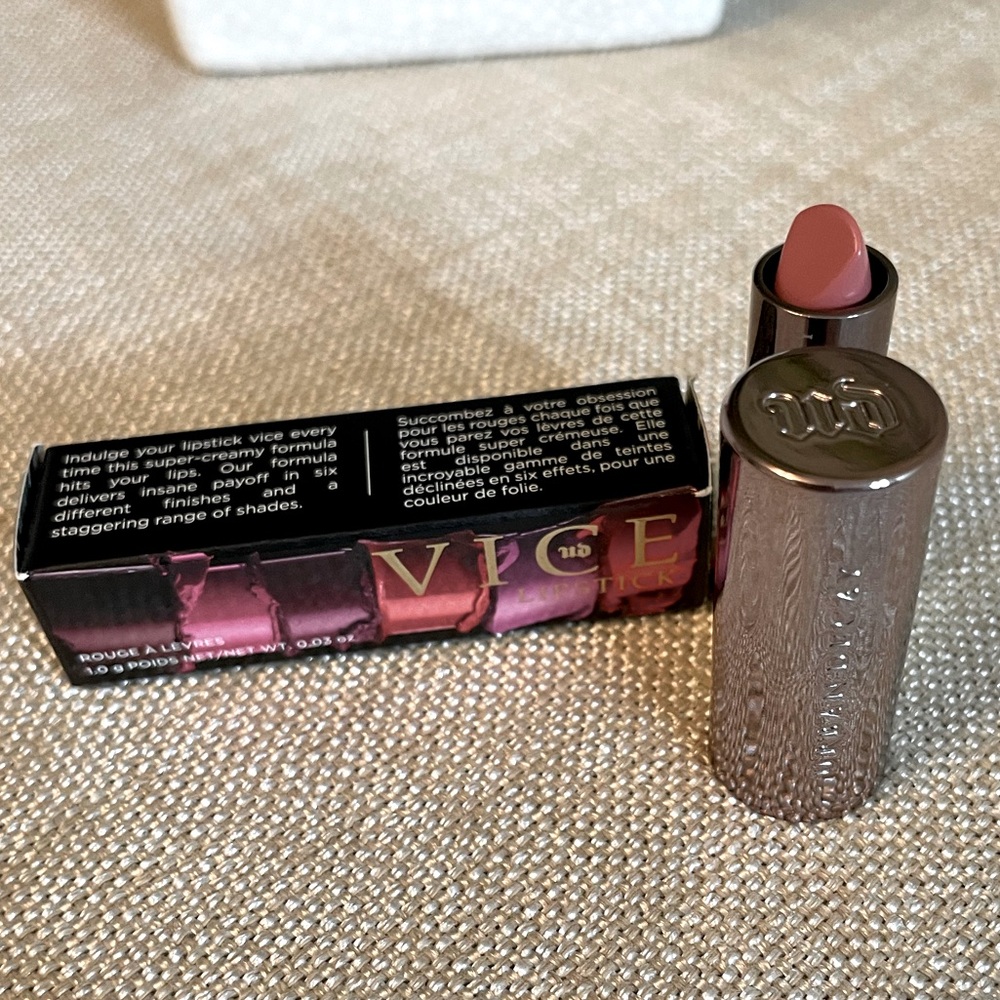 NIB Urban Decay Mini Vice Lipstick in Naked👄